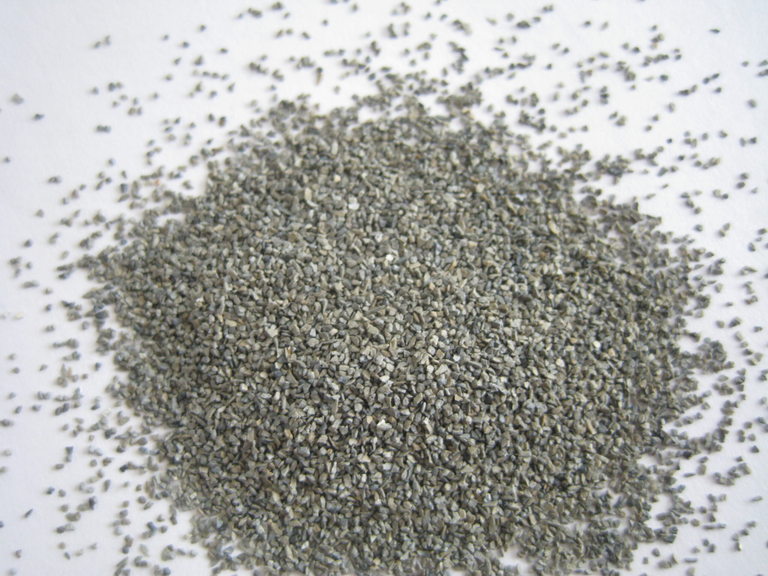 ジルコニウムコランダム